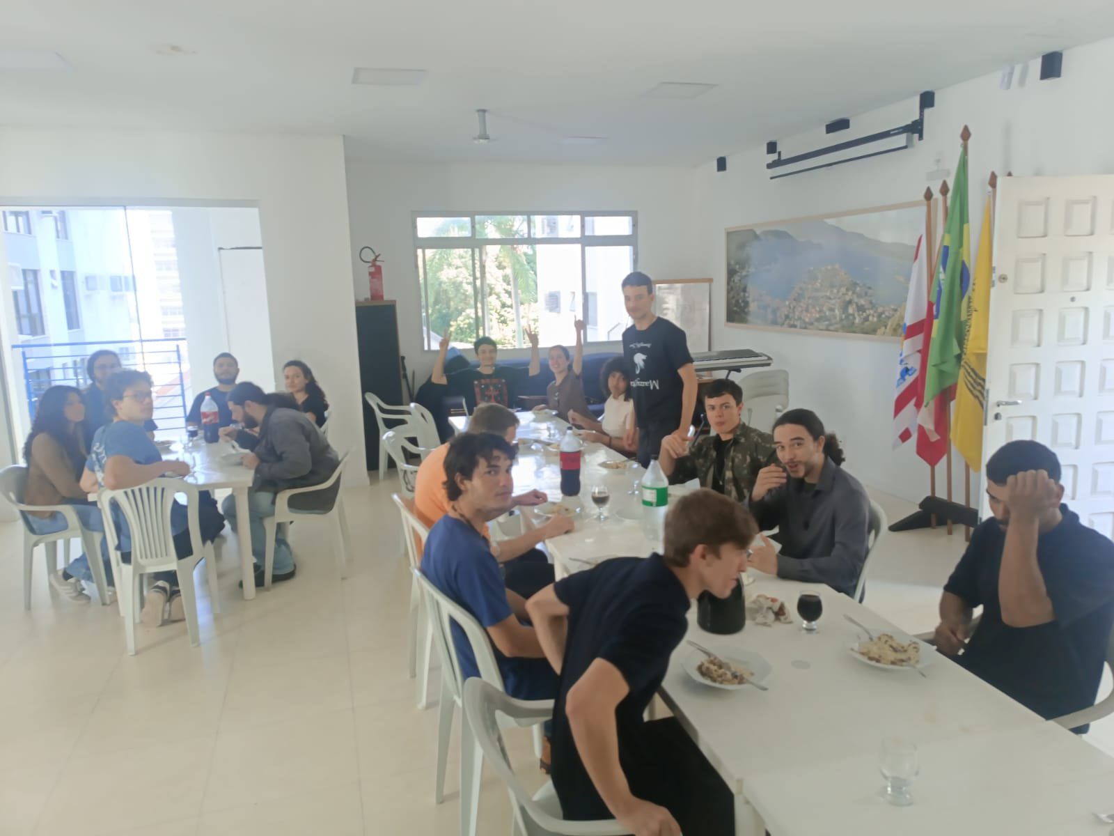 Jovens e crianças na vida da comunidade São Nicolau